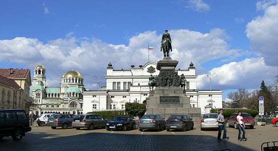 1-Sofia-parliament-square-ifb.JPG