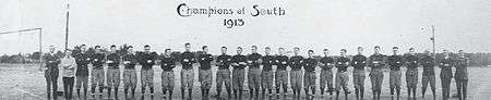 Black & white image illustrating the 1913 Auburn University American football players in their uniforms.