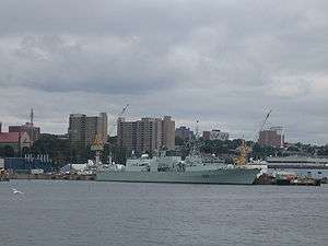 HMCS Fredericton (FFH 337) docked at the CFB Halifax dockyard in 2005