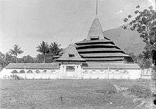 Early 20th century picture of the Sultan of Ternate Mosque