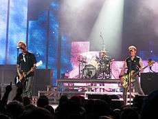 Green Day performing.