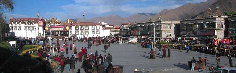 Large square, with many people