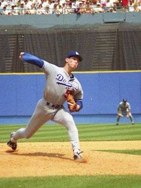 Orel Hershiser, with the Los Angeles Dodgers, in the middle of his pitching delivery